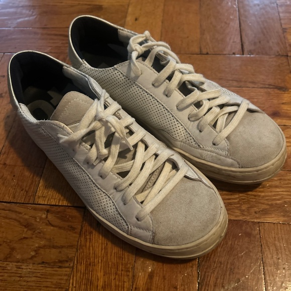 P448 John Womens Shoes Sz 9 M White Perforated Suede Round Toe Lace-Up Sneakers - Picture 1 of 7